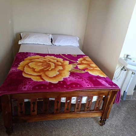 Hotel Oyo 8206 K J Residency à Mysore Extérieur photo